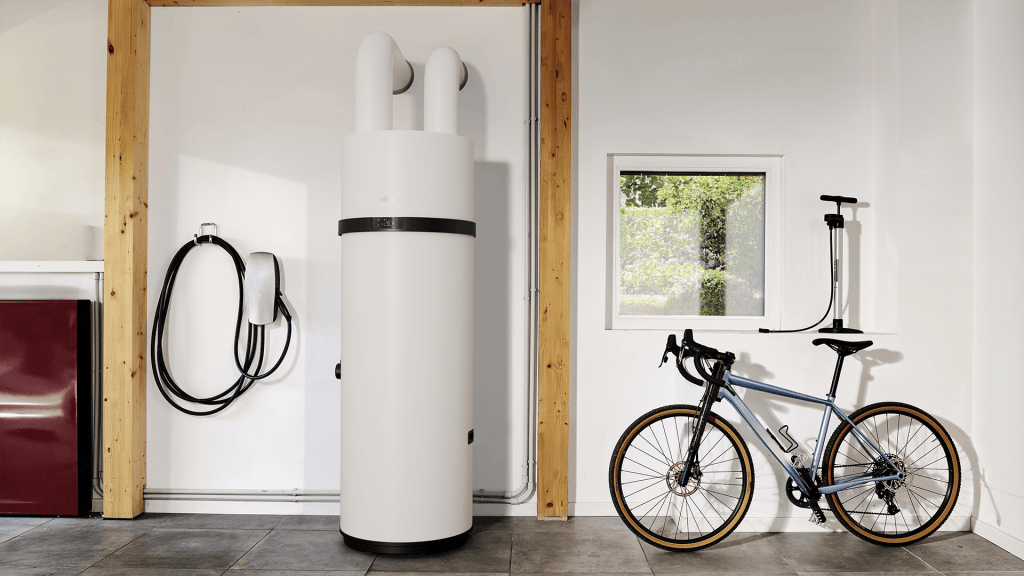 Ferroli AquaOpti 260 liter brugsvandsvarmepumpe i bryggers